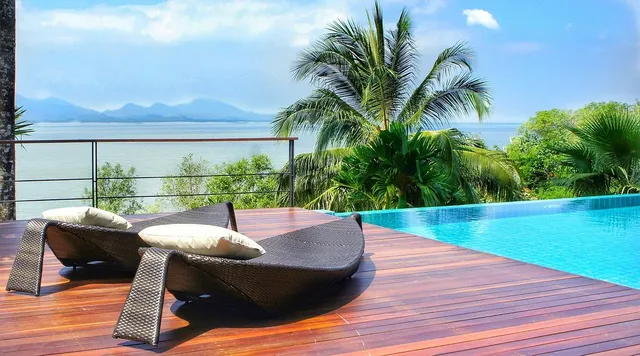 Tarima Tecnológica para piscinas